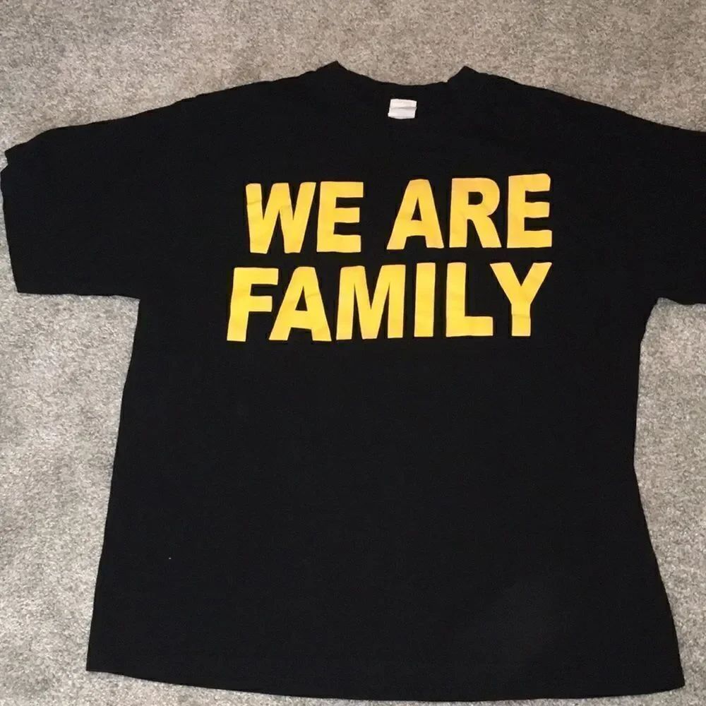 Vintage Pittsburgh Pirates “We are Family” 1979 theme sister sledge WS T shirt